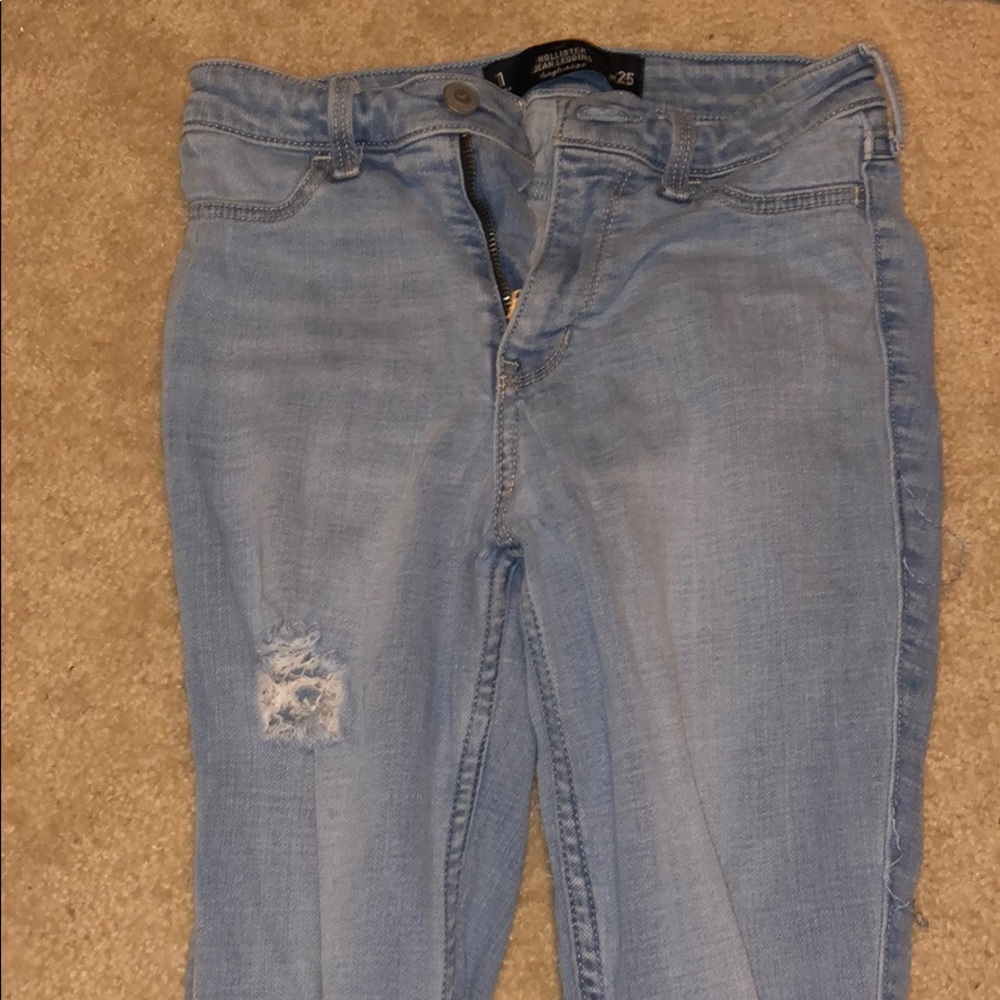 Hollister ripped skinny jeans